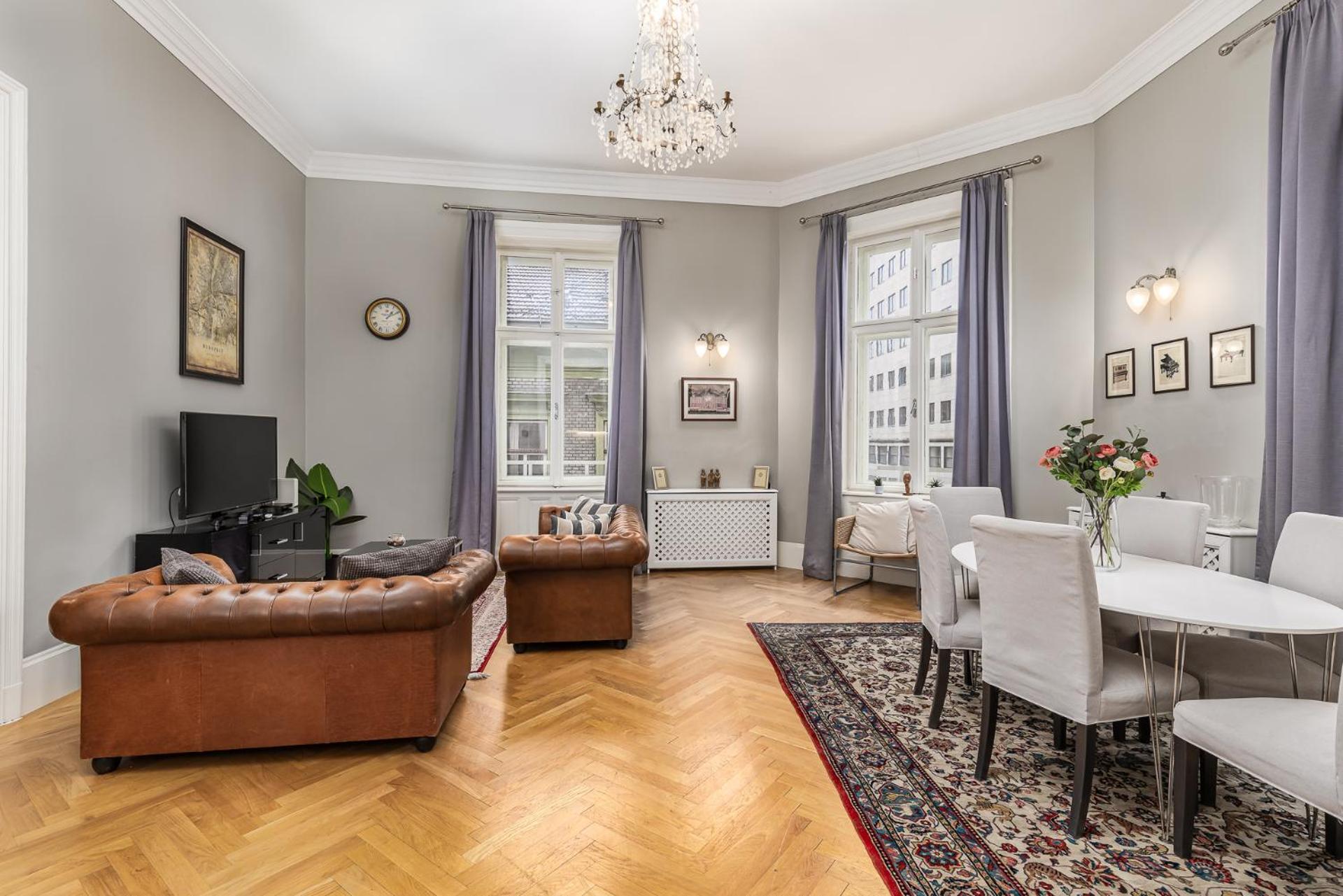 Spacious Victorian By Grand Boulevard Apartamento Budapeste