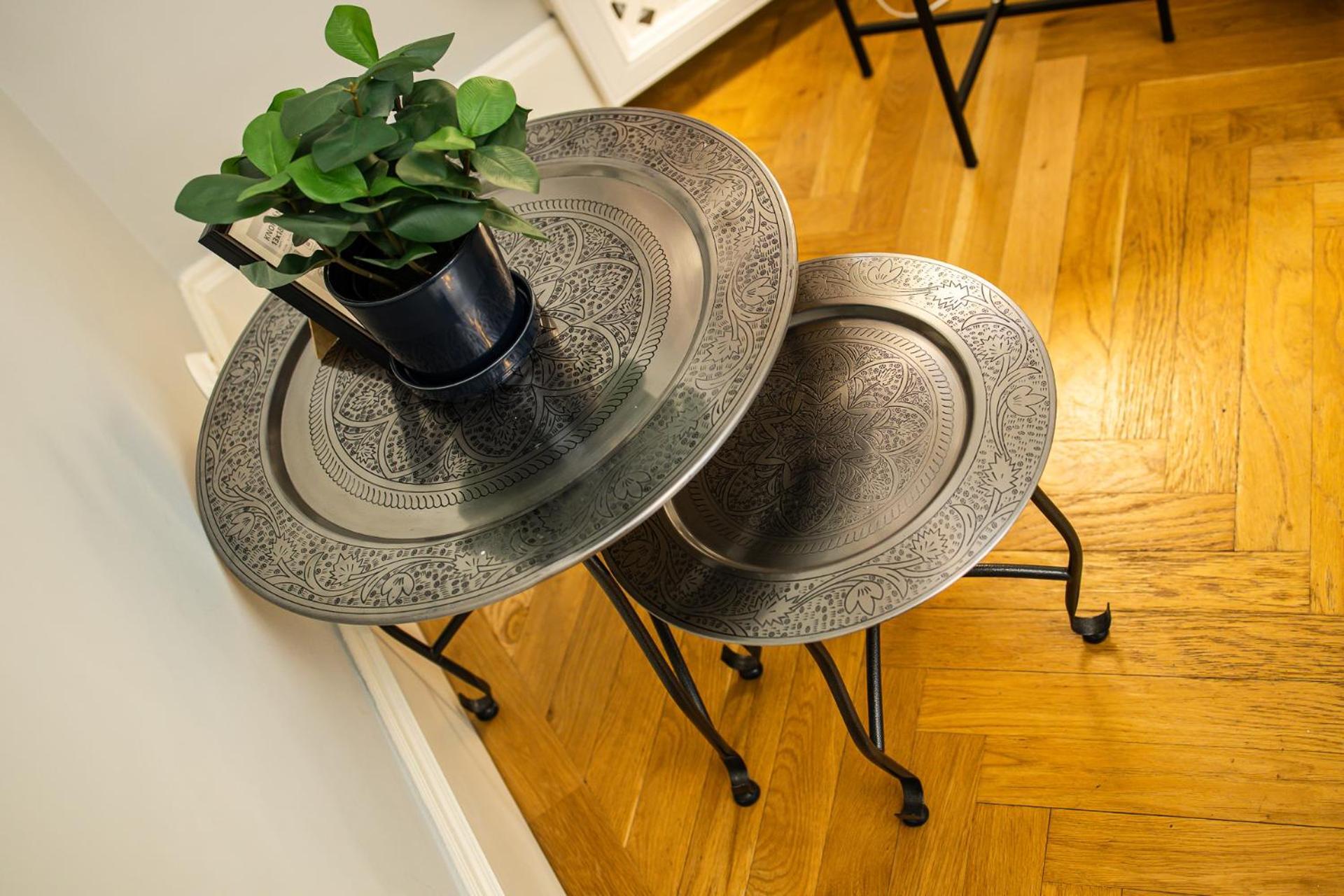 Spacious Victorian By Grand Boulevard Apartamento *